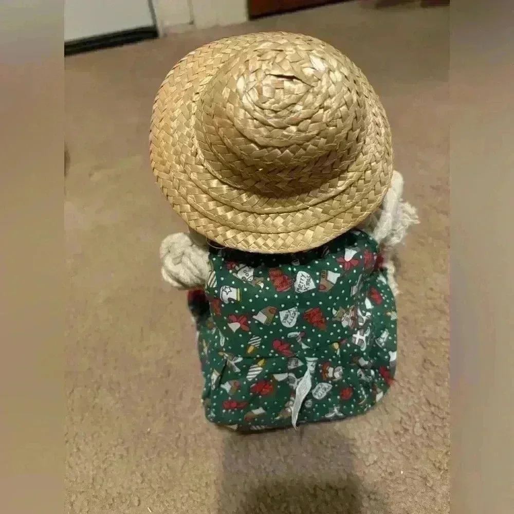 House of Lloyd Christmas Around the World “Floyd Bunny” 1994 - Picture 9 of 13